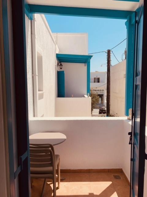Manousos Rooms Adamantas  Exterior foto